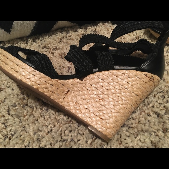 Black Jessica Simpson Wedges - Picture 2 of 8